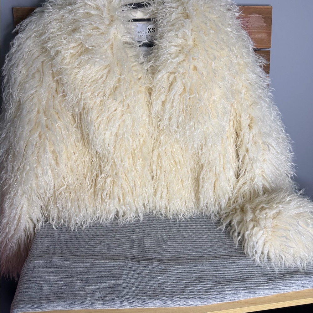 Elegant Cream Faux Fur Teddy Jacket